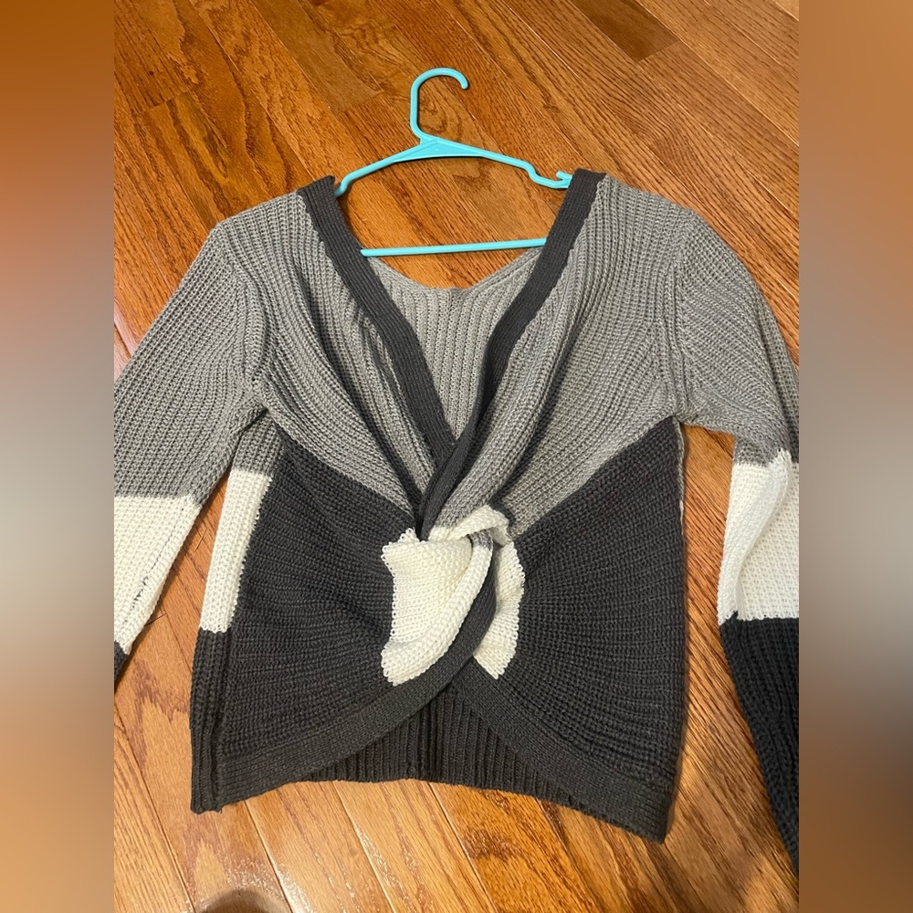 Sweater - Picture 2 of 2